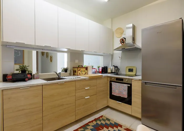 Apartment Center