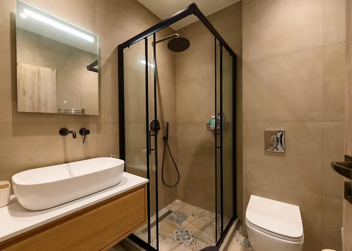 Apartment Center *