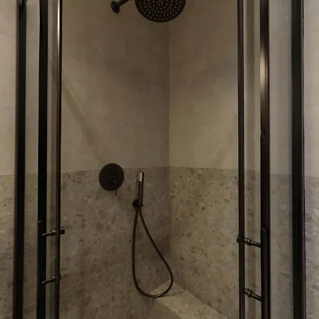 Center * Tesalónica